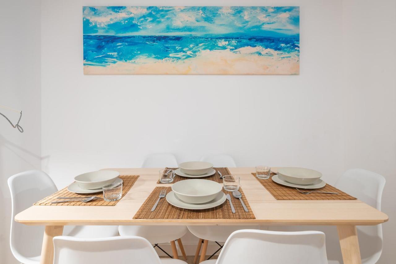 Dona Elvira Parras Apartment Malaga Exterior photo