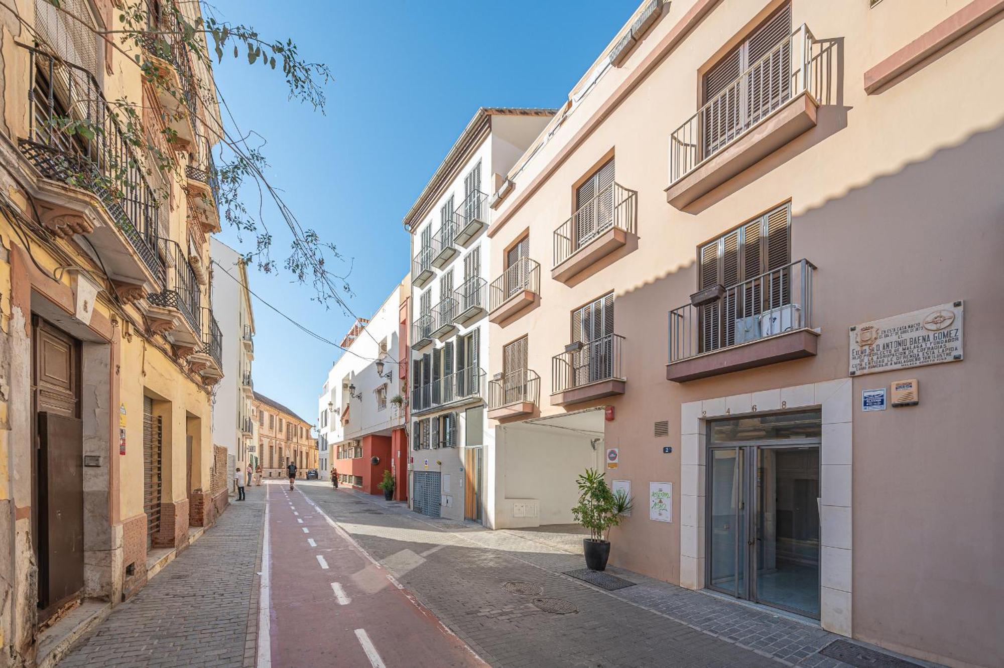Dona Elvira Parras Apartment Malaga Exterior photo