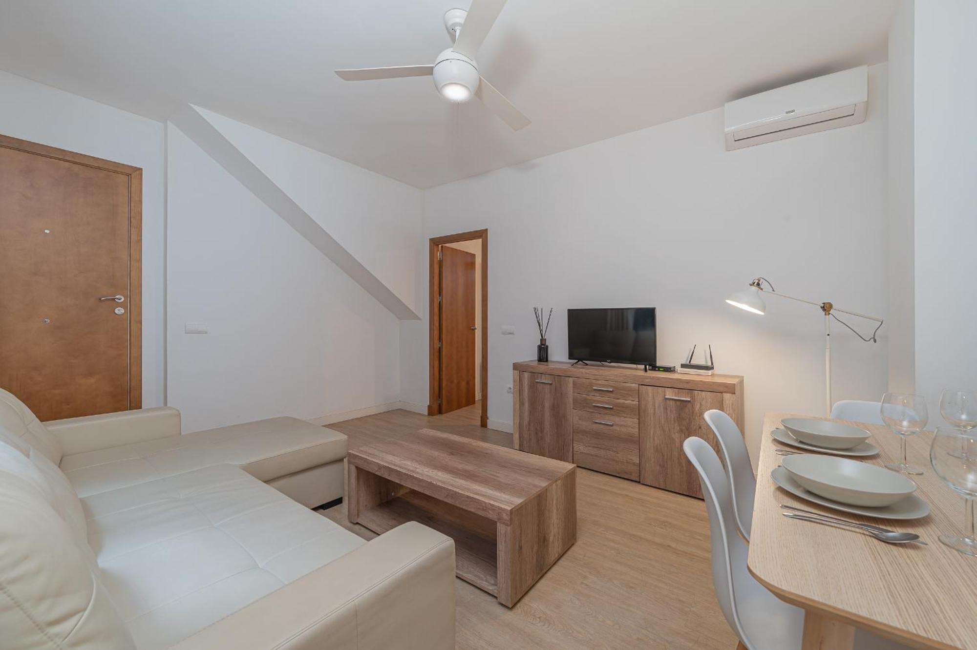 Dona Elvira Parras Apartment Malaga Exterior photo